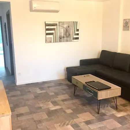 Belle Maison Avec Piscine Vescovato